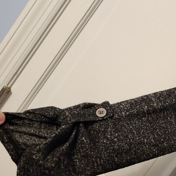 Heather Gray Tunic shift dress, button accents on sleeve. Apt 9. XXL. Like new. - Picture 7 of 9